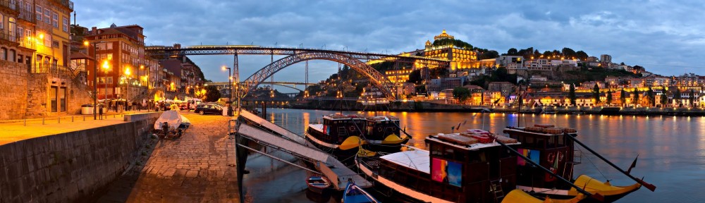 Douro floden i Porto, Portugal
