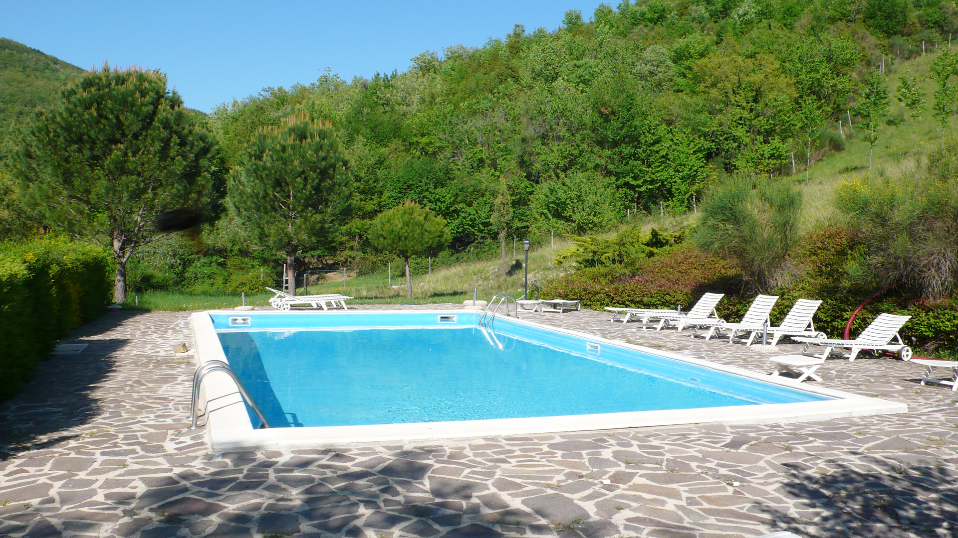 Swimmingpool på Hotel Tenuta Le Silve - Umbrien, Italien - Kulturrejser