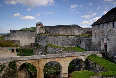 La Citadelle borgen i Besançon. Foto GIPE25 (Flickr)